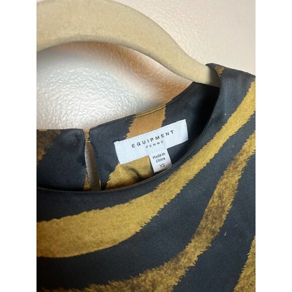 Equipment Nadaleine Printed Silk Dress Sz. XS - Picture 4 of 7